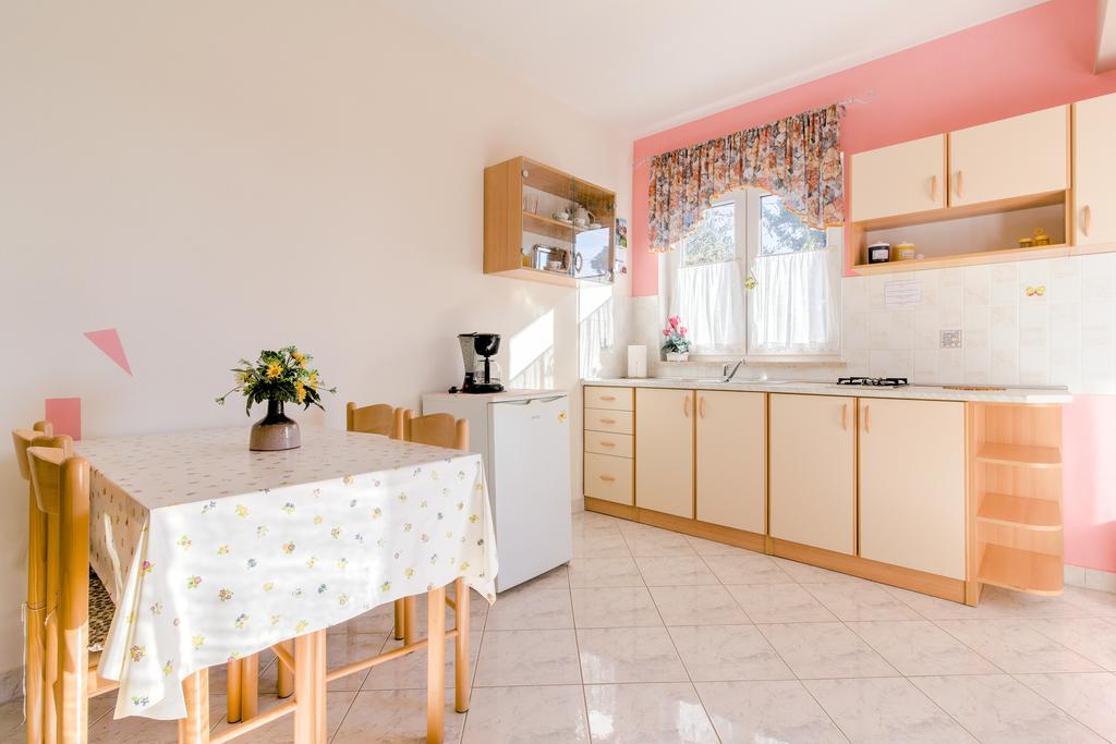 Apartment Valentina-no Groups Banjole